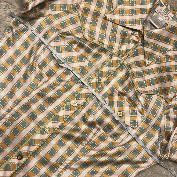 LaROK Western Silk Top - Picture 12 of 12